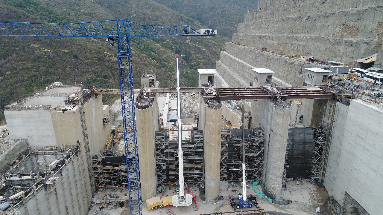 montaje-de-estructuras-metalicas-taesmet-11