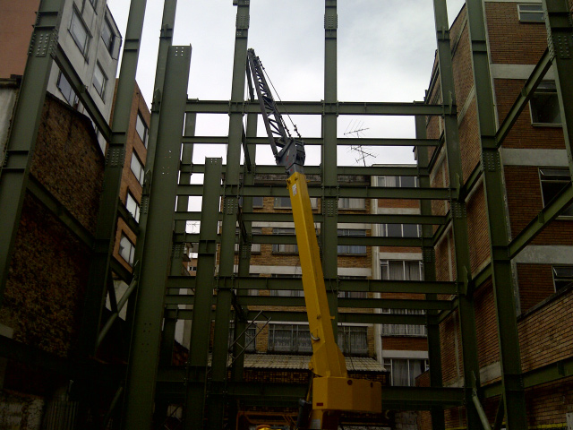 edificios estructuras metalicas 18