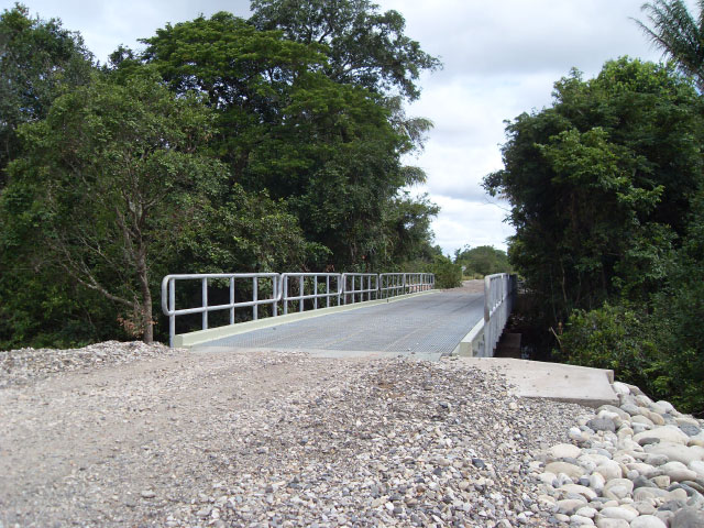 rejillas metalicas puentes 01